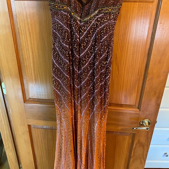 Women’s Prom evening Grown size 8
